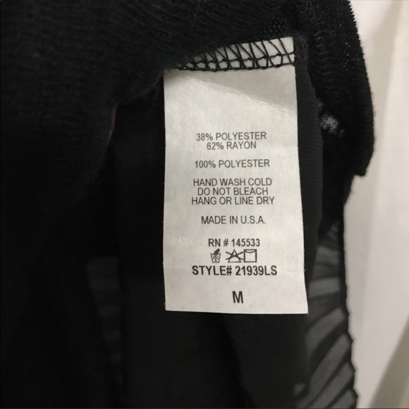 W5 Black Sweater with surprise Back Size M - Picture 6 of 6